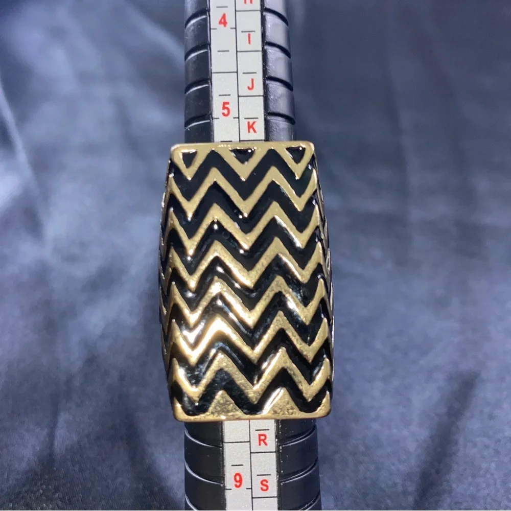 Vintage Silver & Gold Tone Stretch Ring - Sizer 7 Plus‎